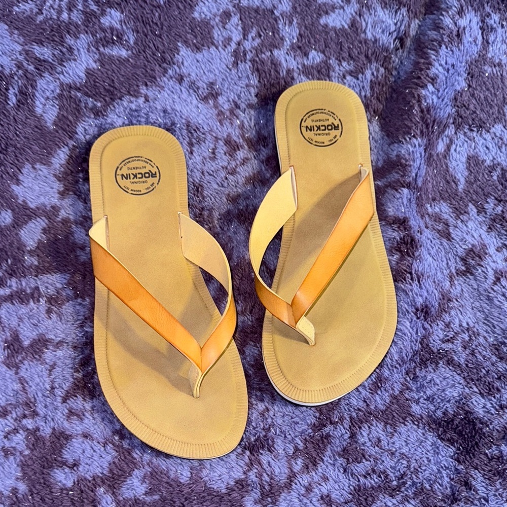 5/$25 size 7 Rockin Women's Sandals